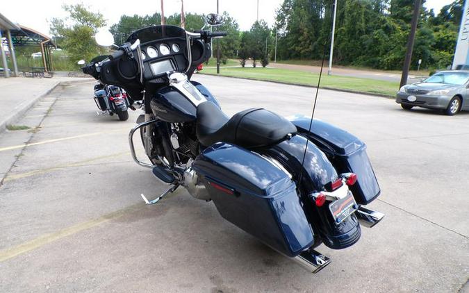 2014 Harley-Davidson® FLHX - Street Glide®