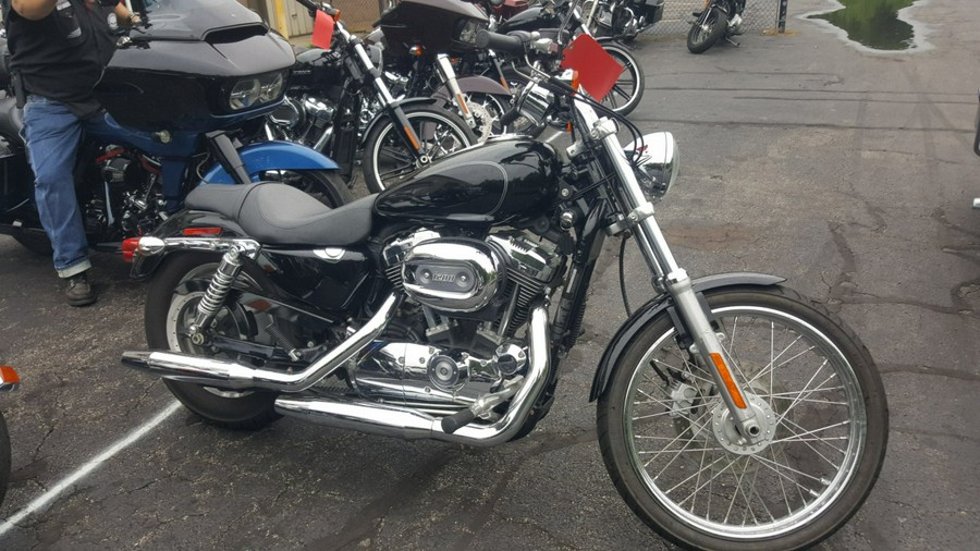 2009 Harley-Davidson® 1200 Custom Vivid Black