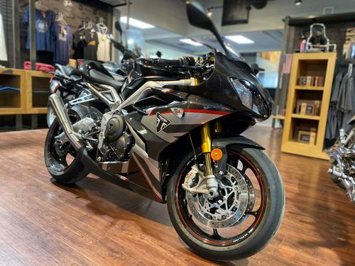 2020 Triumph Daytona Moto2 765 Limited Edition Second Look (+ 27 Photos)