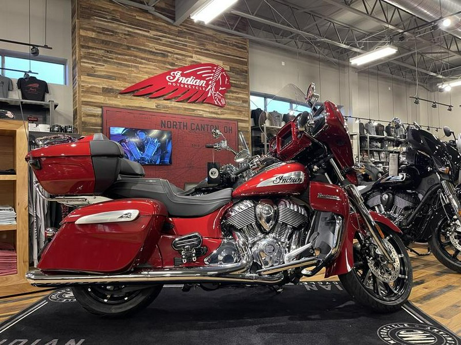 2023 Indian Motorcycle® Roadmaster® Limited Stryker Red Metallic