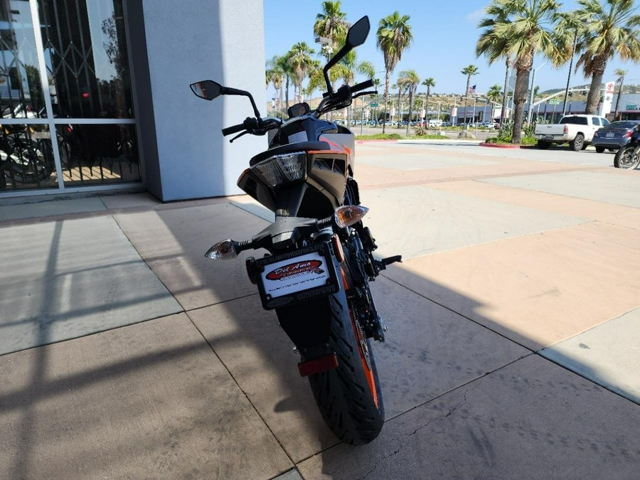 2023 KTM 200 DUKE