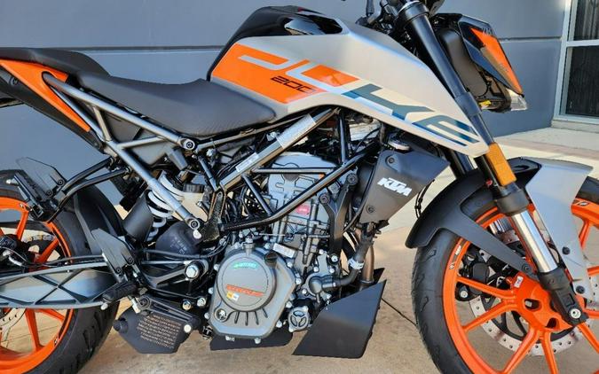 2023 KTM 200 DUKE