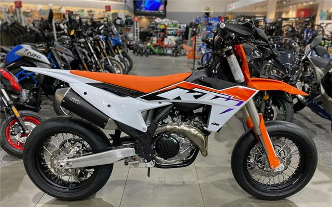 2023 KTM 450 SMR First Look [8 Fast Facts, 30 Photos, Specs]