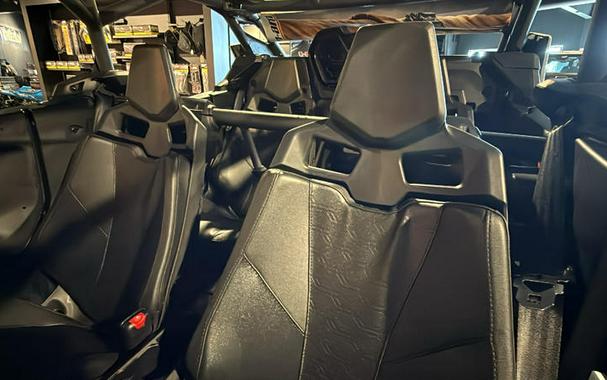 2025 Can-Am® Maverick R Max 999T DCT