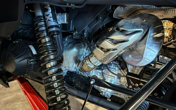 2025 Can-Am® Maverick R Max 999T DCT