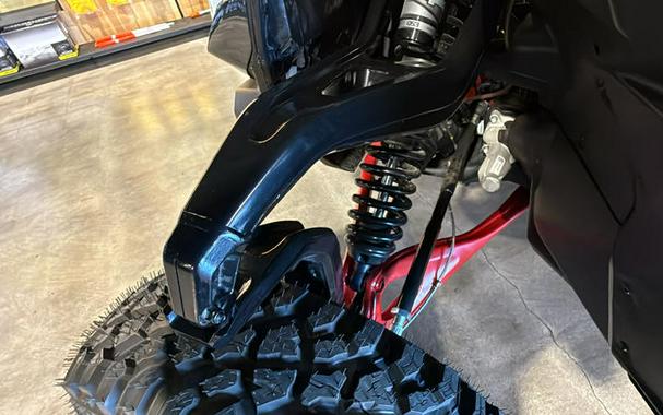 2025 Can-Am® Maverick R Max 999T DCT