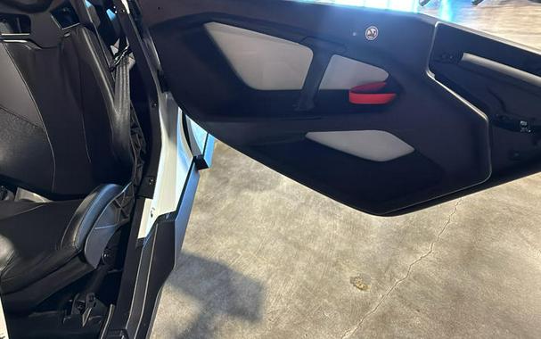 2025 Can-Am® Maverick R Max 999T DCT