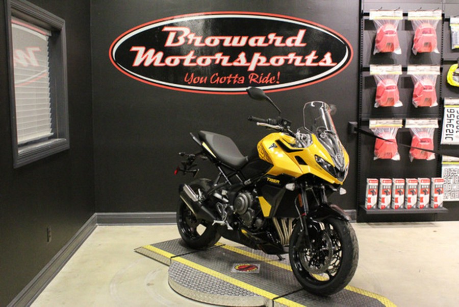 2026 Triumph Tiger Sport 800 GraphiteSapphire Black