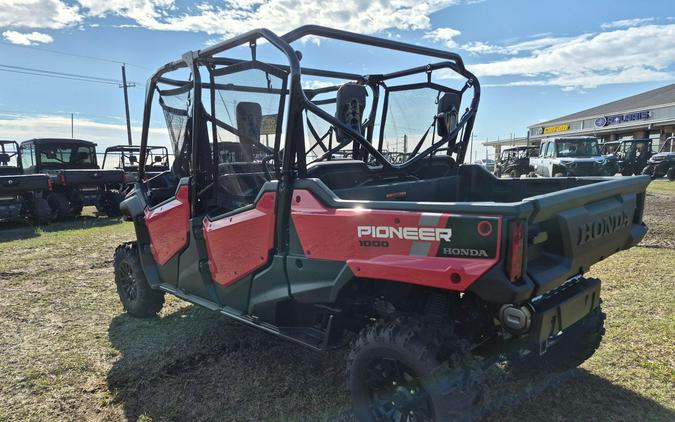 2025 Honda Pioneer 1000-6 Crew Deluxe