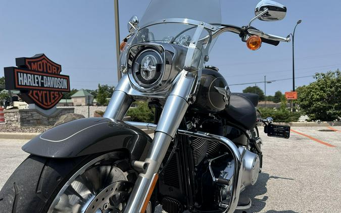 2018 Harley-Davidson® Fat Boy® 114 Industrial Gray