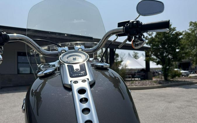 2018 Harley-Davidson® Fat Boy® 114 Industrial Gray