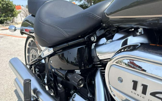 2018 Harley-Davidson® Fat Boy® 114 Industrial Gray