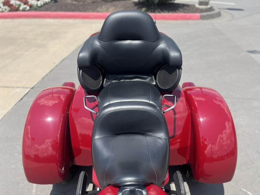 2021 Harley-Davidson® FLHTCUTG Tri Glide® Ultra Billiard Red 856209
