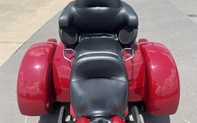 2021 Harley-Davidson® FLHTCUTG Tri Glide® Ultra Billiard Red 856209