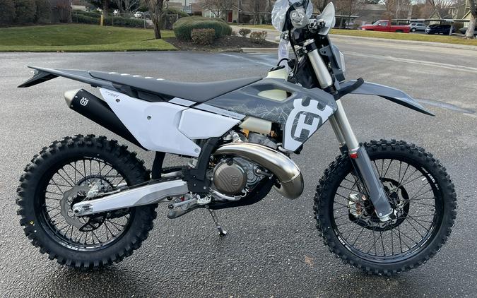 2024 Husqvarna TE 300 Pro First Look [9 Fast Facts]