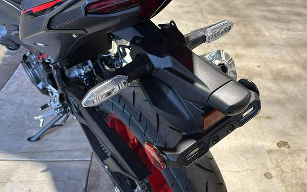 2025 Kawasaki Z500 SE ABS