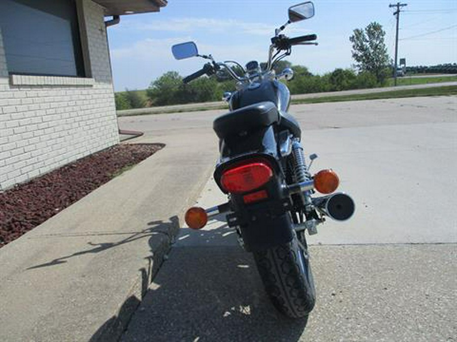 2005 Suzuki GZ250