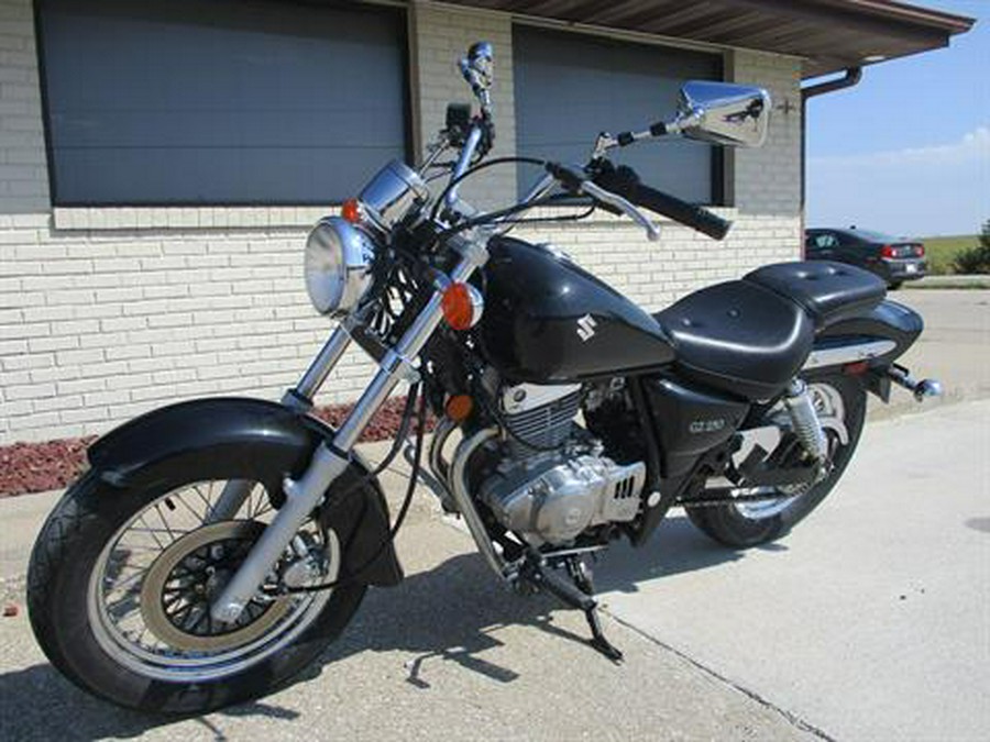 2005 Suzuki GZ250