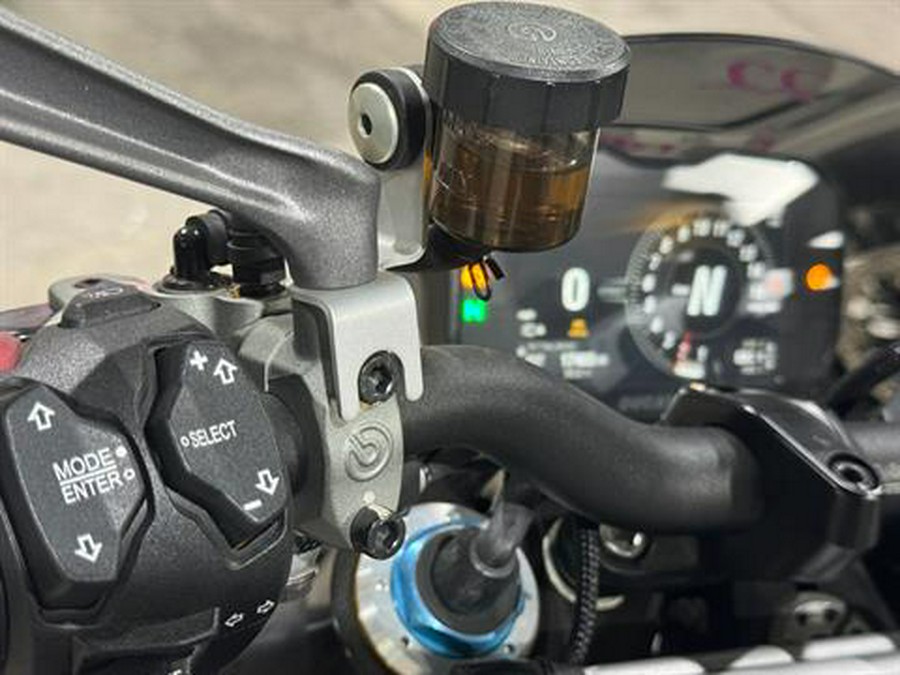 2022 Ducati Streetfighter V4 S