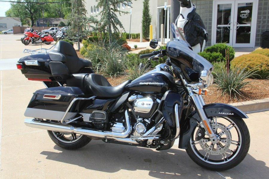 2020 Harley-Davidson Ultra Limited Midnight Blue & Barracuda Silver