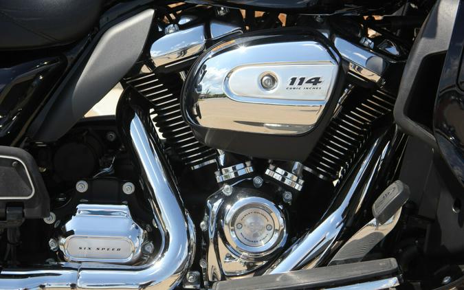 2020 Harley-Davidson Ultra Limited Midnight Blue & Barracuda Silver