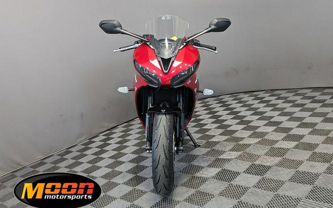 2025 Triumph Daytona 660 Carnival RedSapphire Black