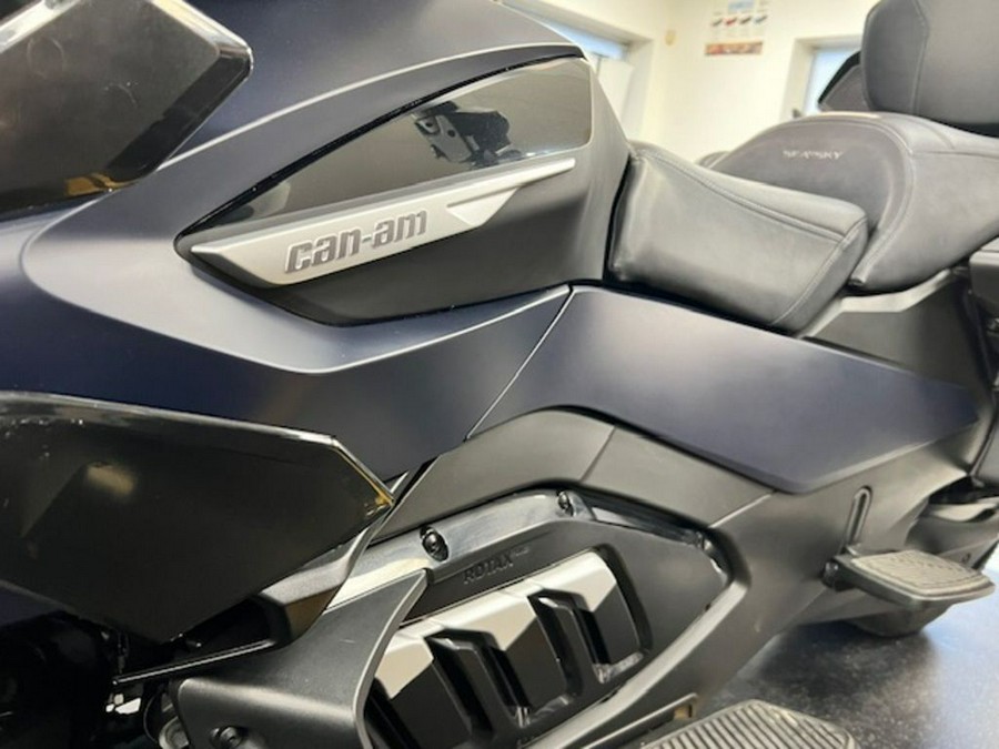 2022 Can-Am® Spyder RT Sea-To-Sky