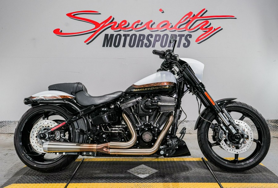 2016 Harley-Davidson CVO™ Pro Street Breakout®