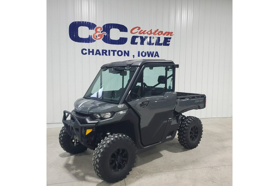 2023 Can-Am Defender Limited HD10