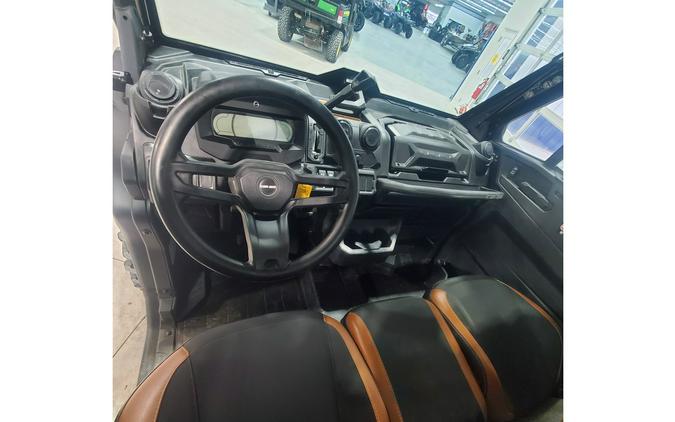 2023 Can-Am Defender Limited HD10