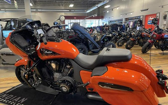 2024 Indian Motorcycle® Challenger® Dark Horse® Icon Sunset Orange