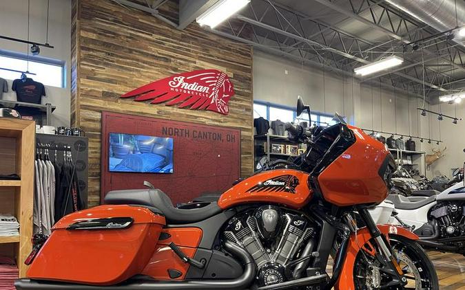 2024 Indian Motorcycle® Challenger® Dark Horse® Icon Sunset Orange