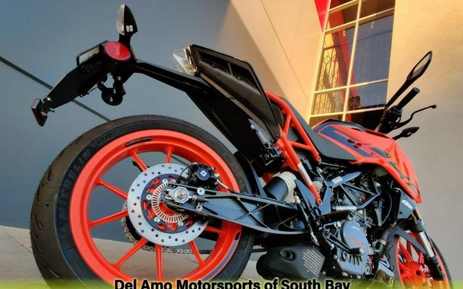 2023 KTM 200 DUKE