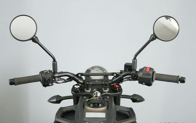 2023 Husqvarna SVARTPILEN 401