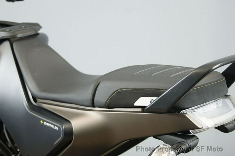 2023 Husqvarna SVARTPILEN 401