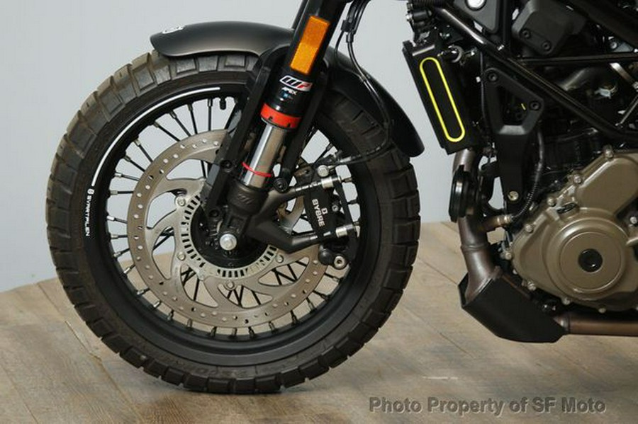 2023 Husqvarna SVARTPILEN 401