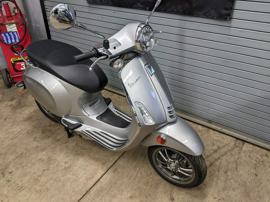 2022 Vespa Elettrica 45