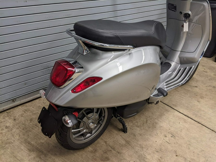 2022 Vespa Elettrica 45