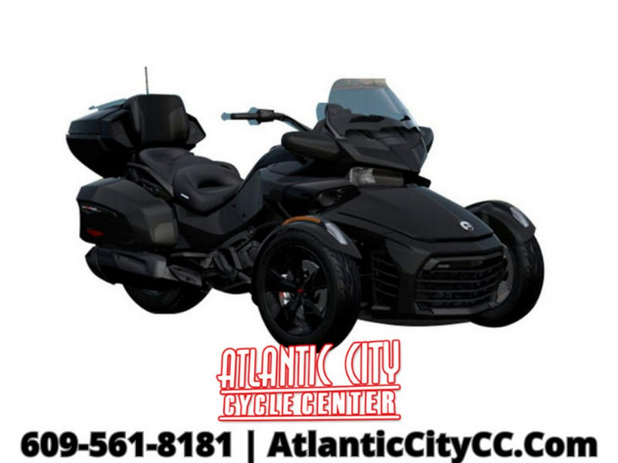 2023 Can-Am® Spyder F3 Limited Dark Wheels