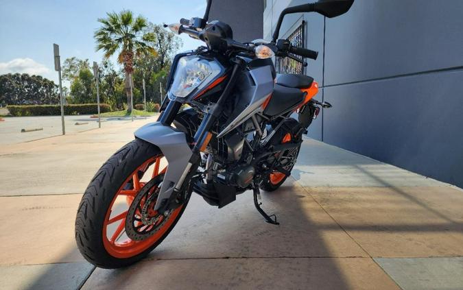 2023 KTM 200 DUKE