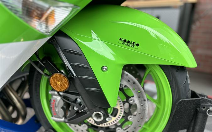 2024 Kawasaki Ninja® ZX™-14R 40th Anniversary Edition ABS