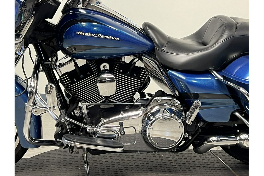 2014 Harley-Davidson® Street Glide® FLHX