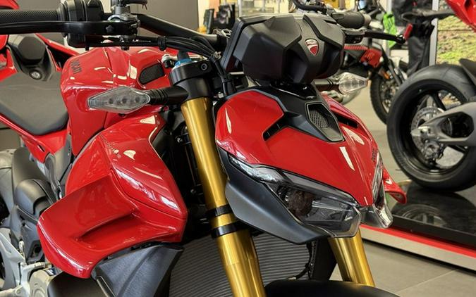 2025 Ducati Streetfighter V4 S Ducati Red