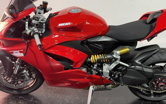 2022 Ducati Panigale V2 Ducati Red