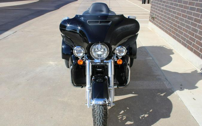 2021 Harley-Davidson® FLHTCUTG - Tri Glide® Ultra