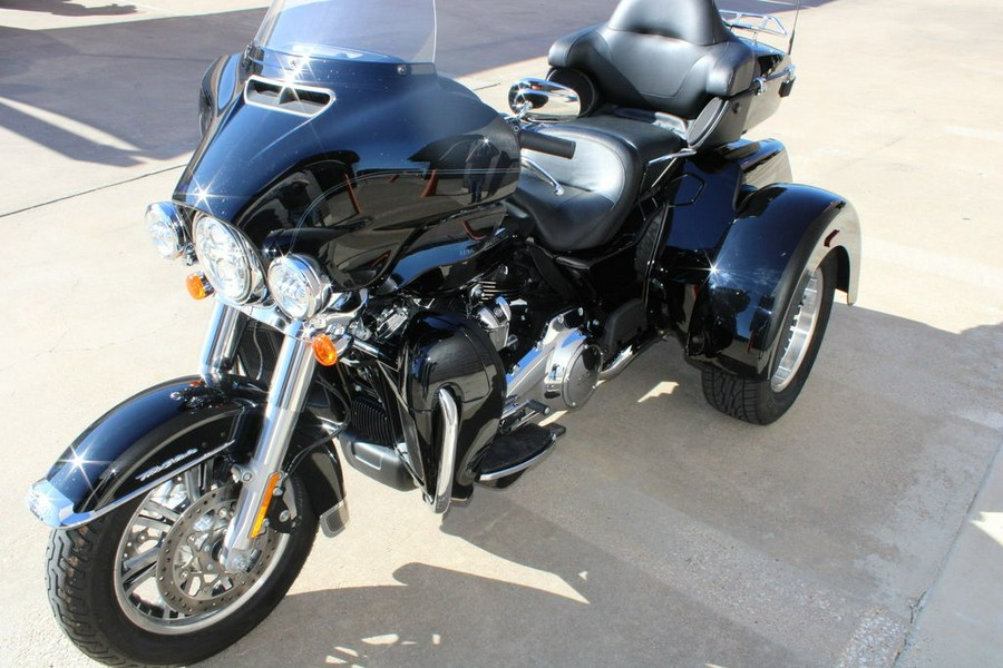 2021 Harley-Davidson® FLHTCUTG - Tri Glide® Ultra