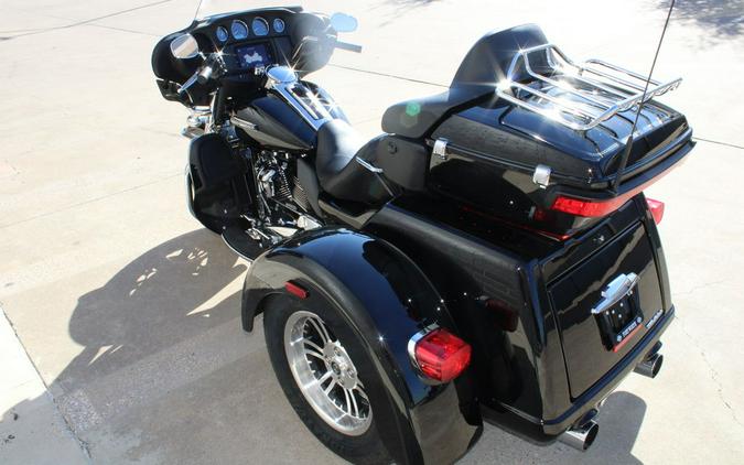 2021 Harley-Davidson® FLHTCUTG - Tri Glide® Ultra