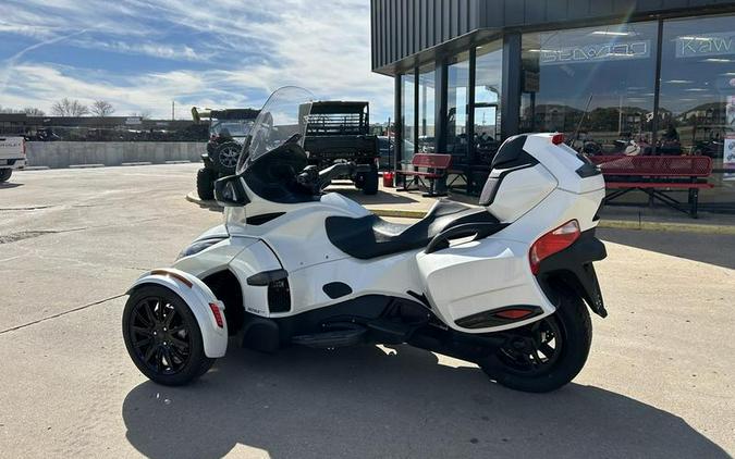 2018 Can-Am® Spyder® RT Limited Dark