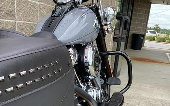 2026 Harley-Davidson® FLHC - Heritage Classic