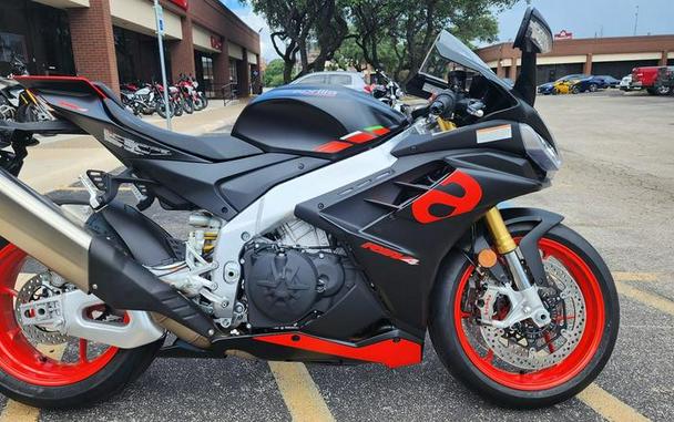 2024 Aprilia® RSV4 1100